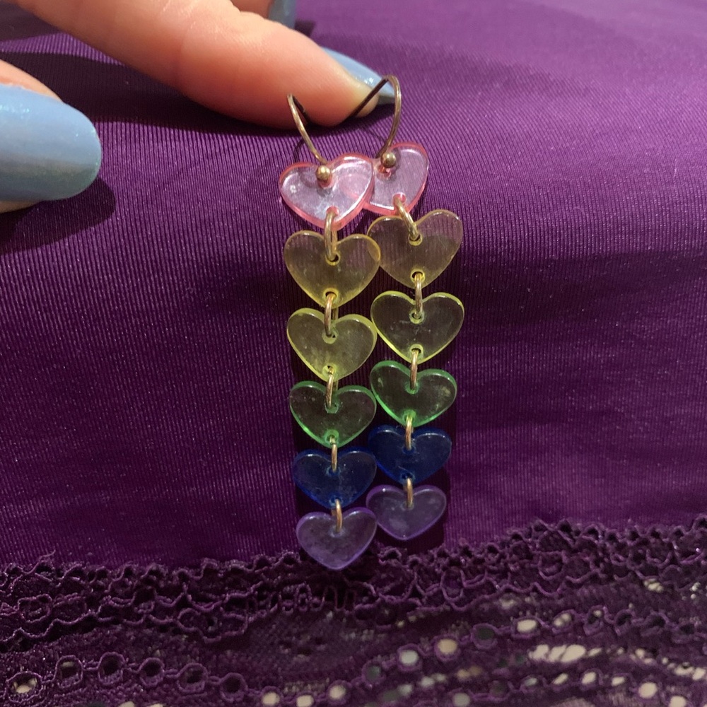 🥶5/$18 - Rainbow Heart Dangles